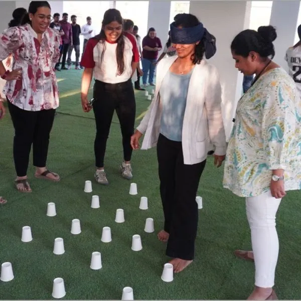 social_team_finsmart_15